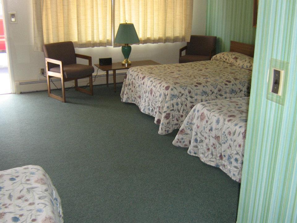 Chapel Hill Motel Brevort Zimmer foto